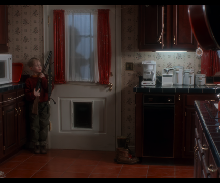 Home.Alone.1990.2160p.DV.HDR10Plus.Ai-Enhanced.HEVC.DTS-HD.MA.5.1…